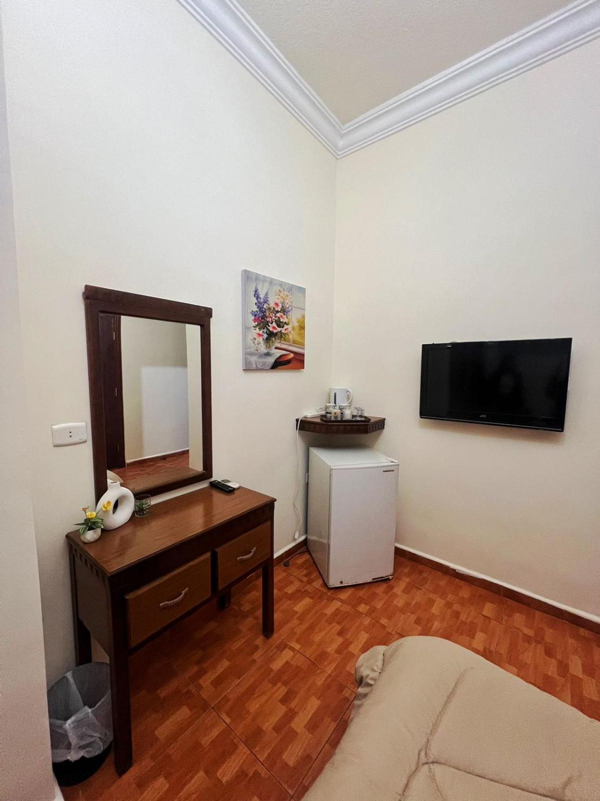 Sufara Hotel Suites Amman Exteriör bild
