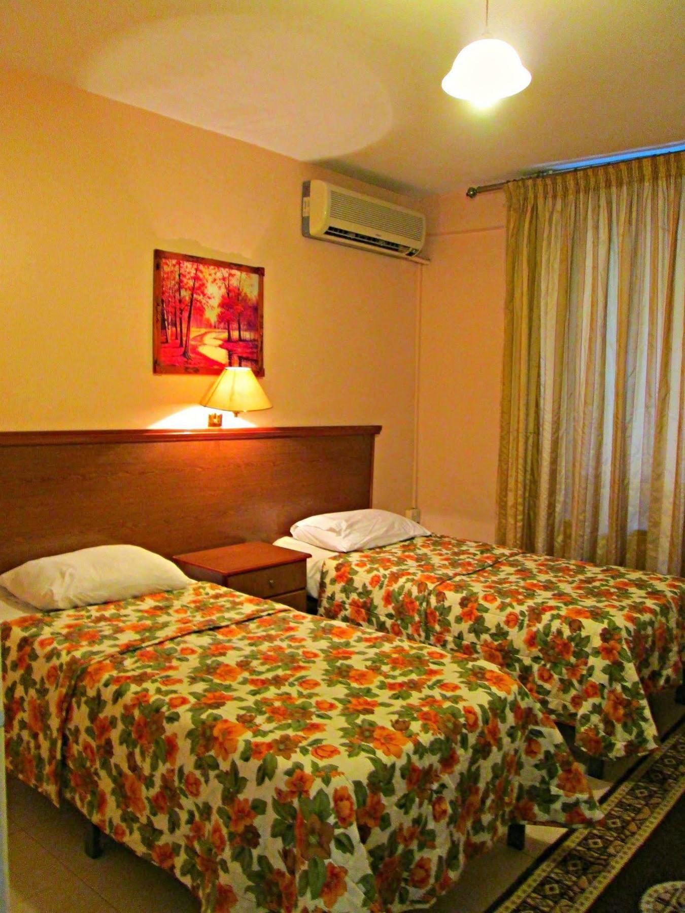 Sufara Hotel Suites Amman Exteriör bild