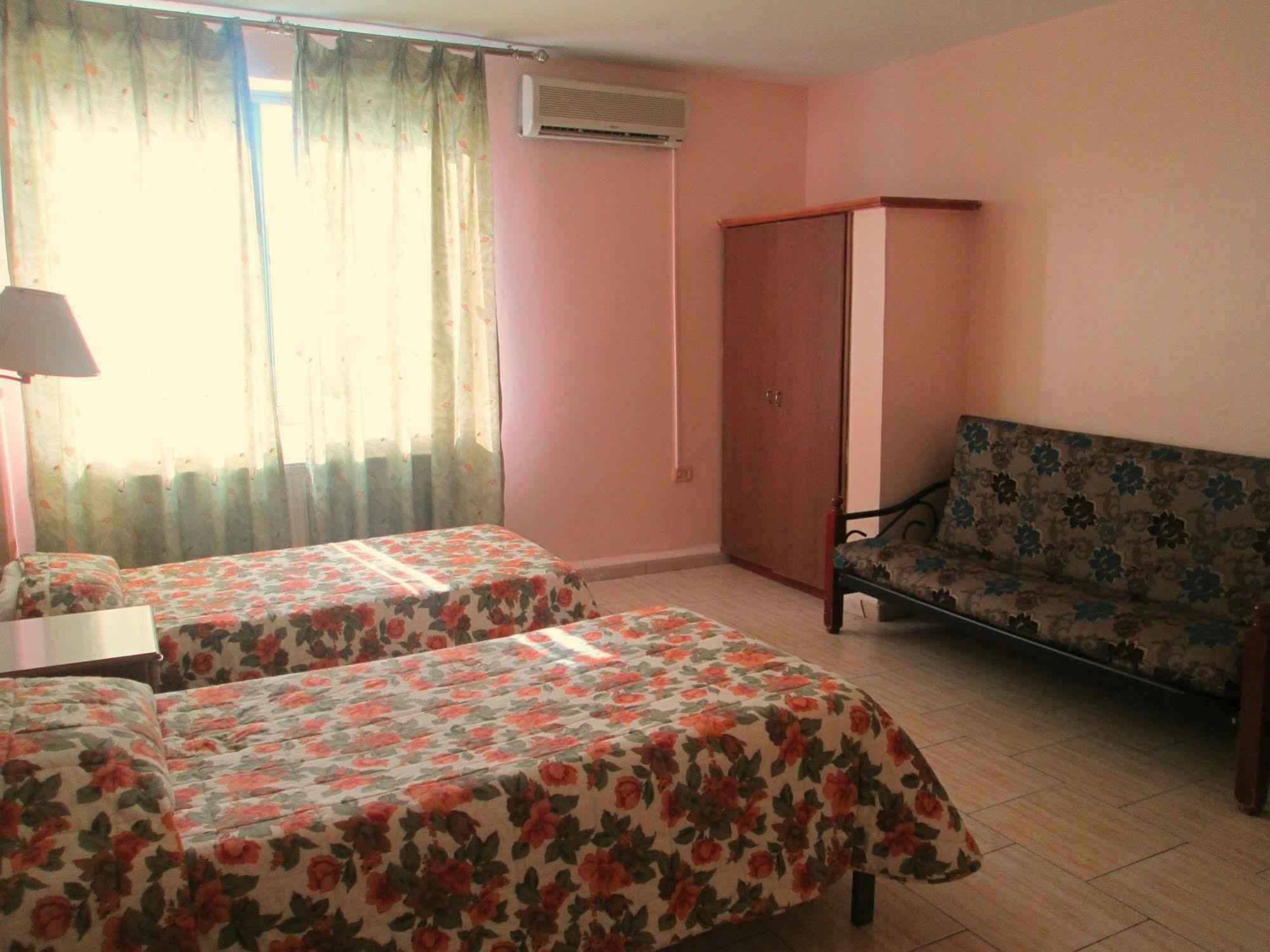 Sufara Hotel Suites Amman Exteriör bild